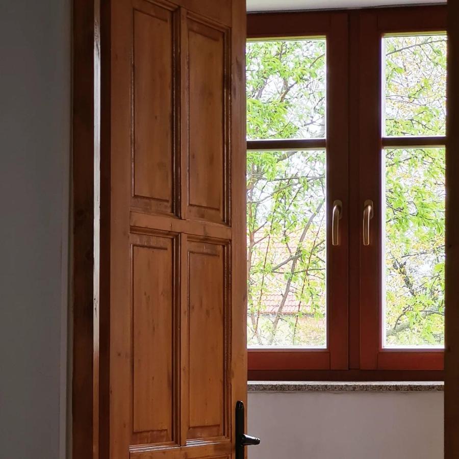 Jera Pince Es Vendeghaz Villa Somlovasarhely ภายนอก รูปภาพ